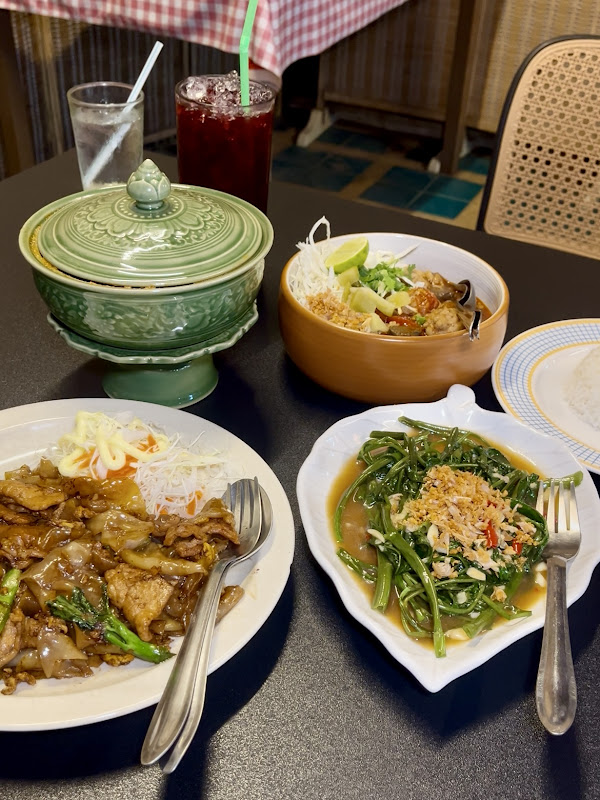 Chubby Food Thai Authentic Homemade อาหารตามสั่ง