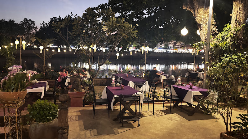 The Gallery Bar & Restaurant