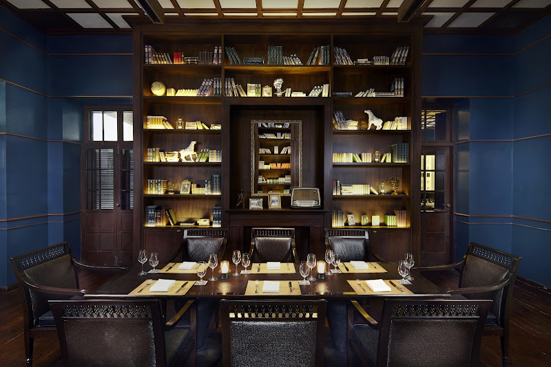 The Service 1921 Restaurant & Bar